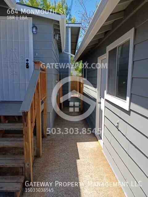 664 Monmouth St - Photo 3 of 13