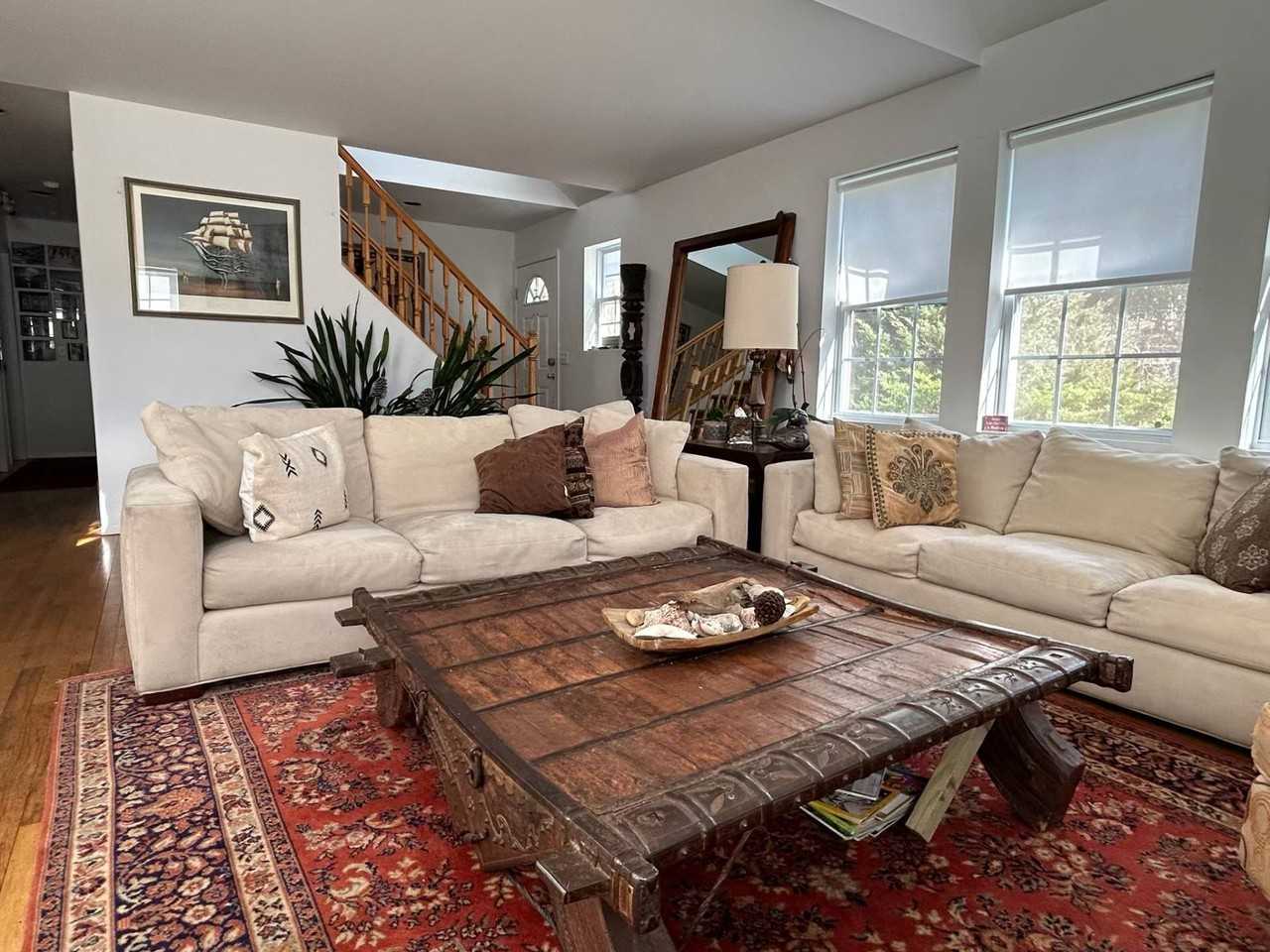 THE GLEN - Photo 3 of 23