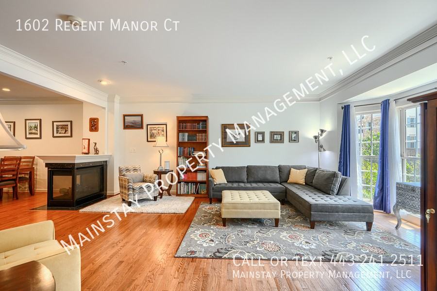 1602 Regent Manor Ct - Photo 3 of 38