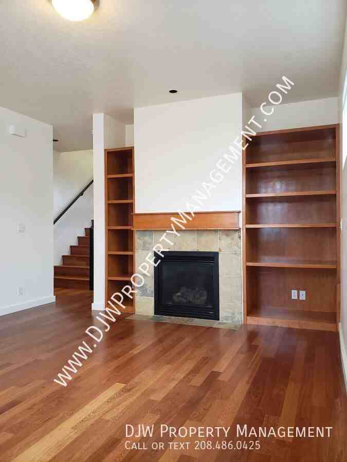 1713 N 13th St - Photo 2 of 14