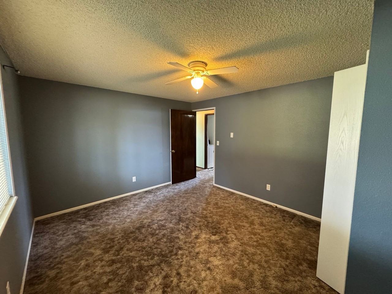 17005 E 4th Ave - Photo 7 of 26