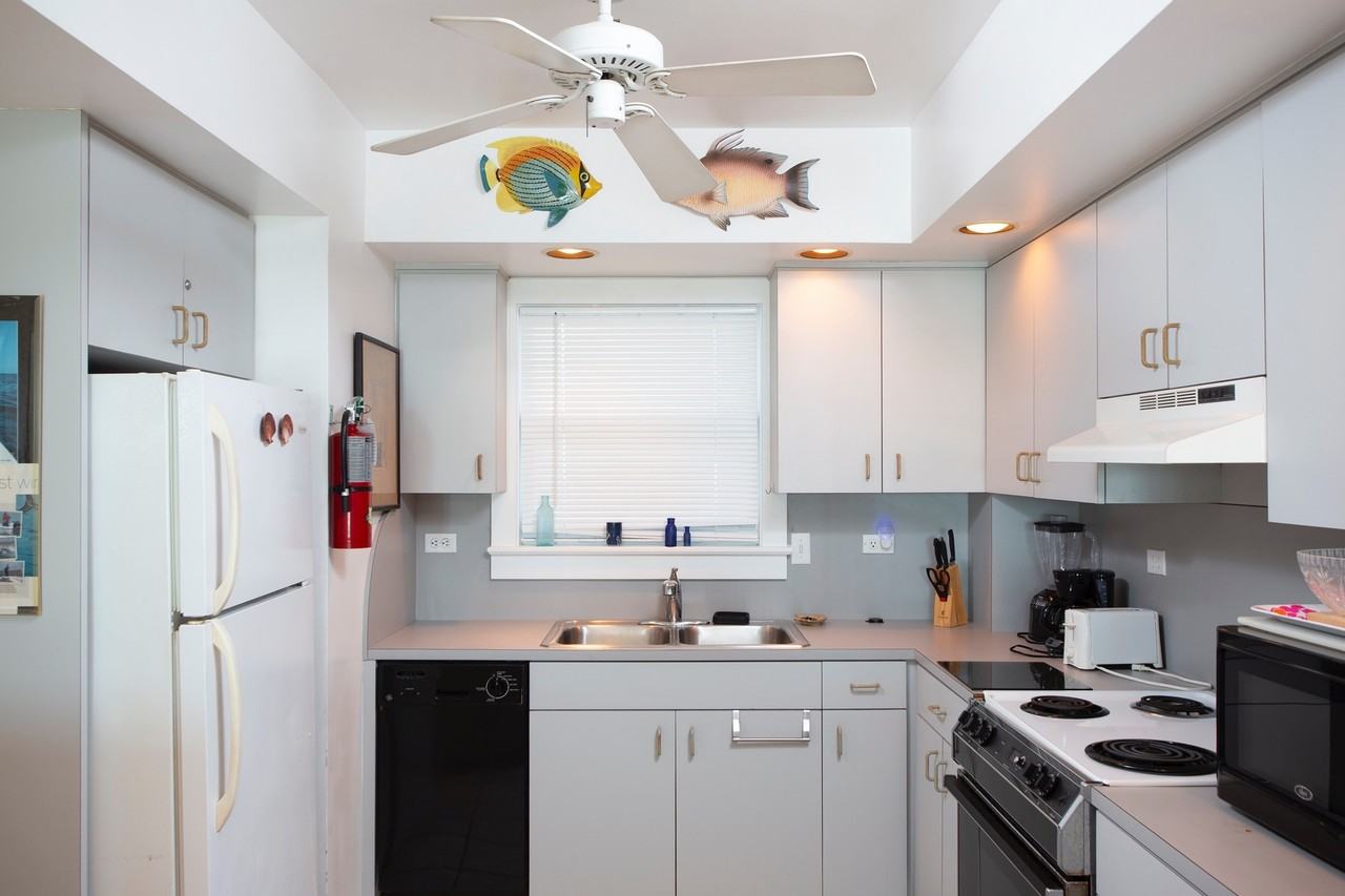 2601 S Roosevelt Blvd - Photo 7 of 9
