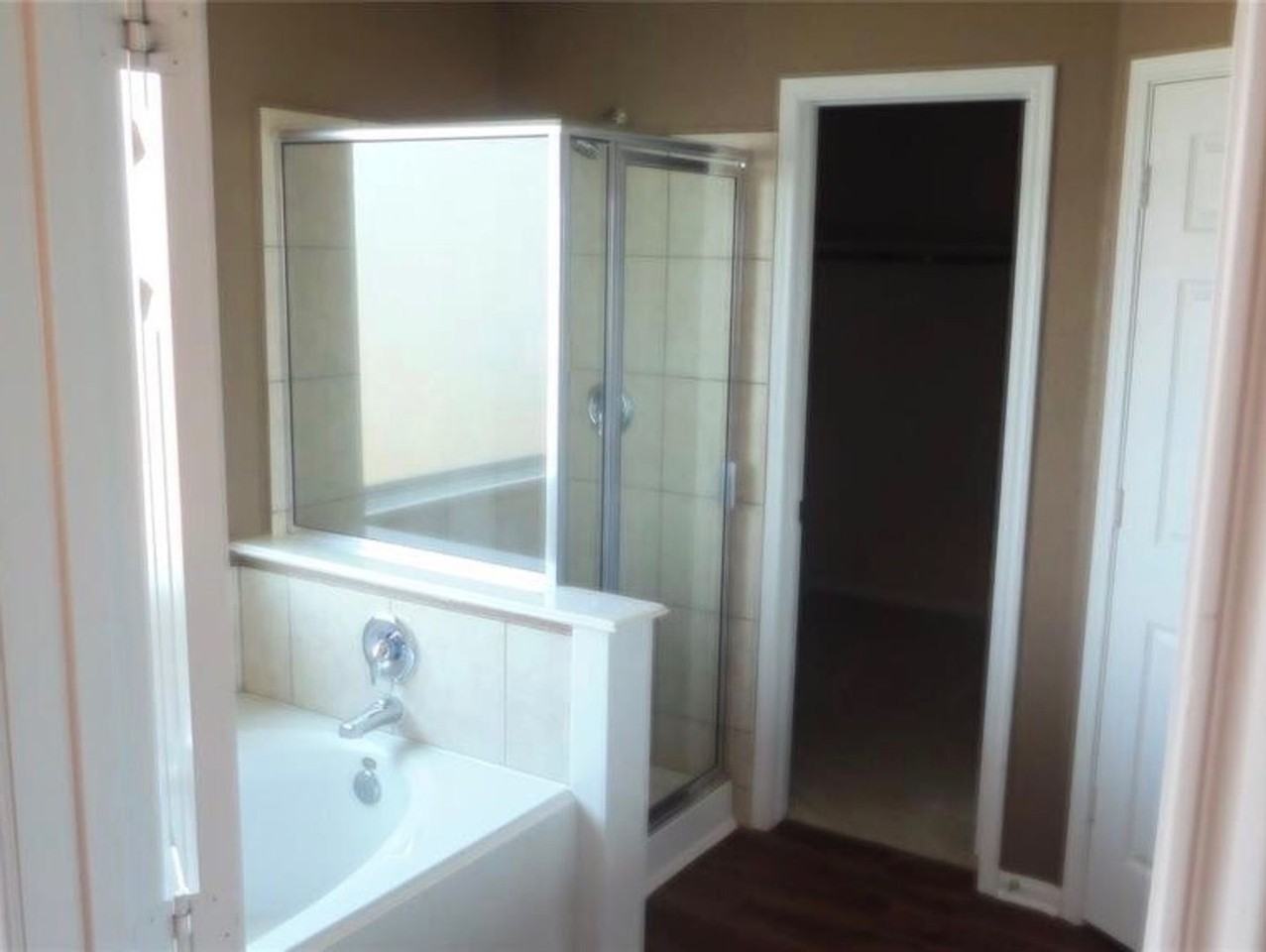 5011 Forest Hurst Gln - Photo 6 of 11