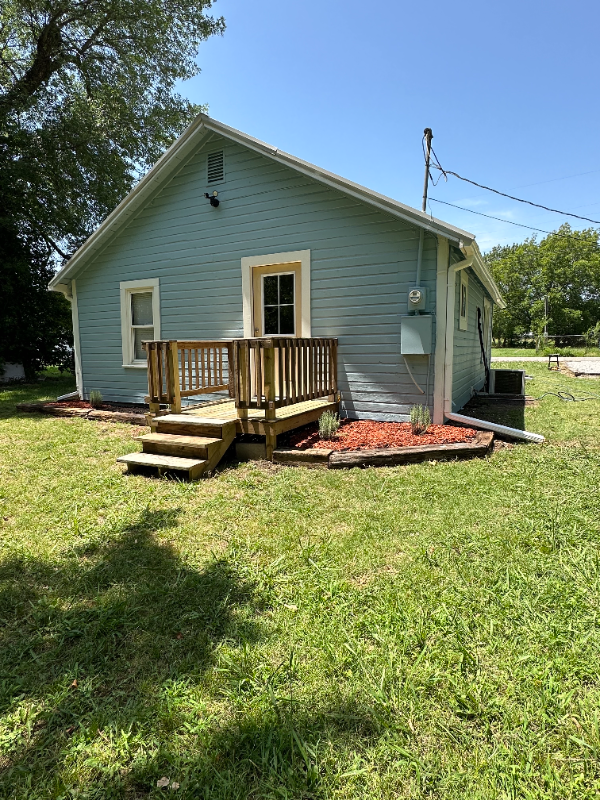 442 North 1st Street - Photo 5 of 12