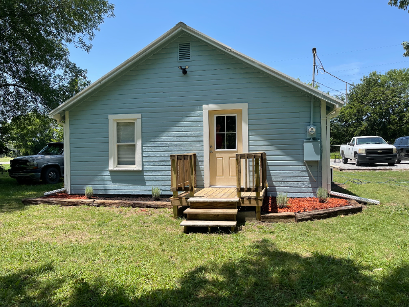 442 North 1st Street - Photo 6 of 12