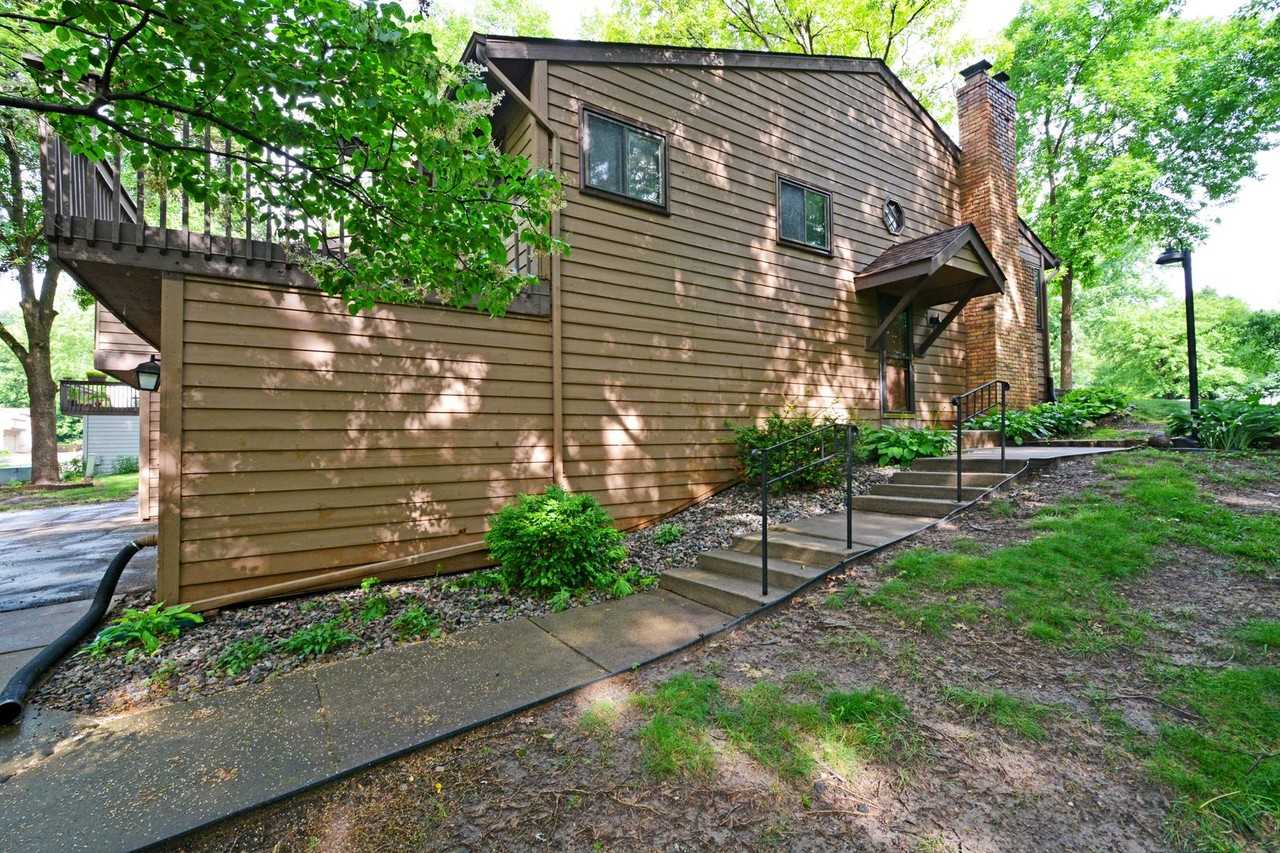481 W Eagle Lake Dr - Photo 4 of 23