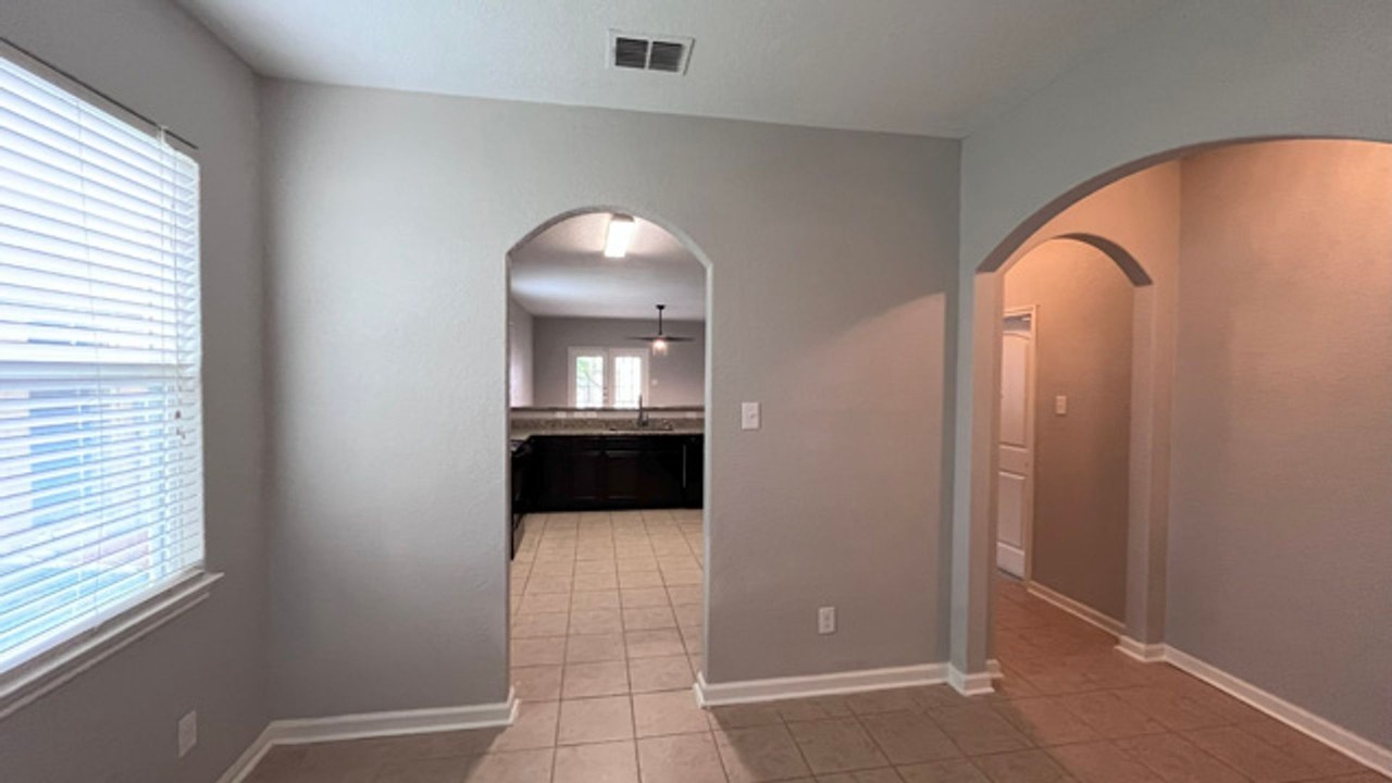 7063 Capeshaw - Photo 3 of 29