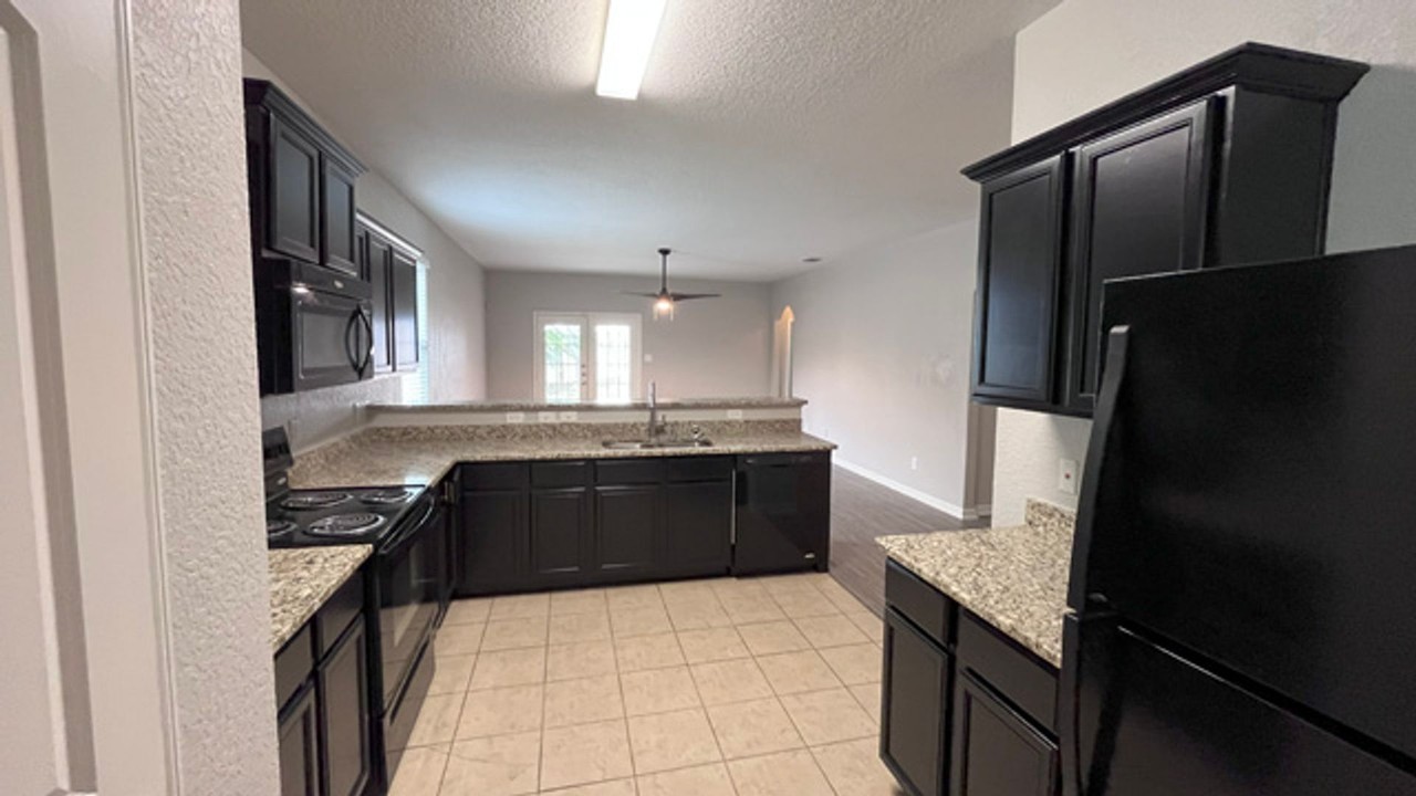 7063 Capeshaw - Photo 4 of 29