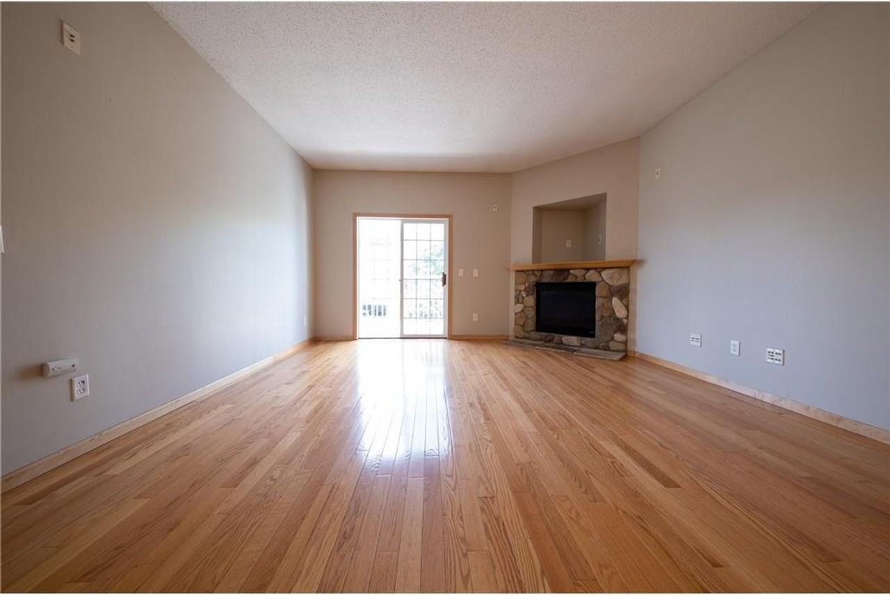6754 Pine Crest Trl S - Photo 3 of 18