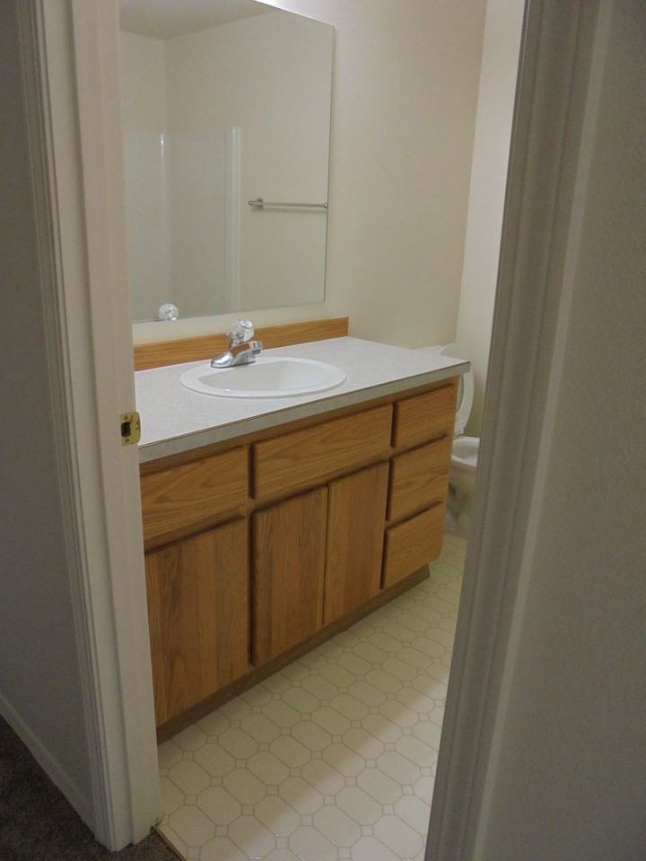 320 Nw Country Ct - Photo 6 of 12