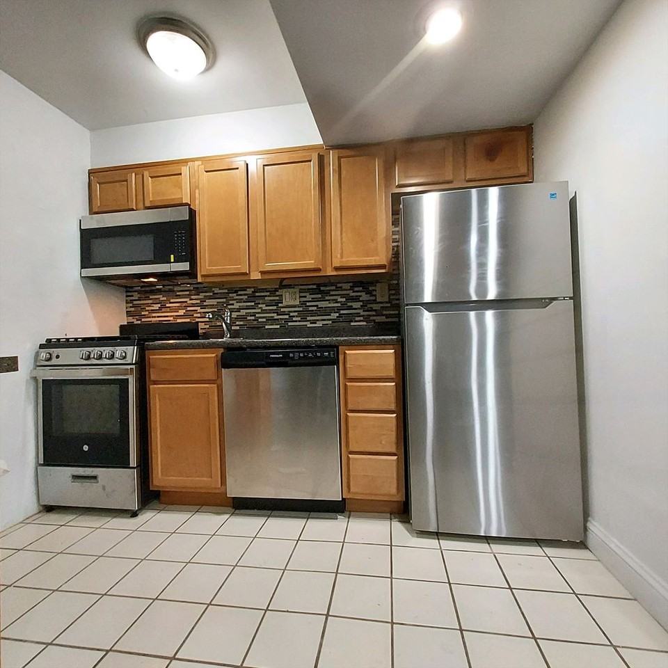 2230 Spruce Street - Photo 2 of 30