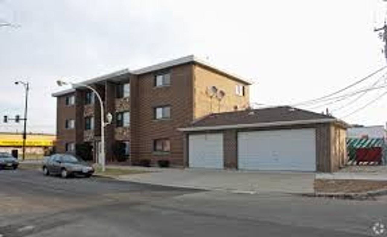 6301 S Keeler Ave Chicago IL - Photo 2 of 3