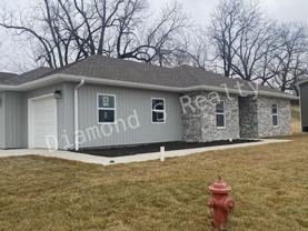 2600 W Colton - Photo 1 of 1