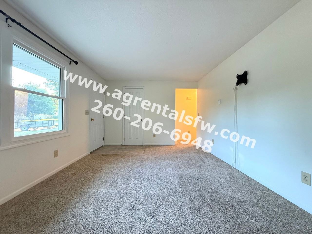 5705 Graber Dr - Photo 3 of 17