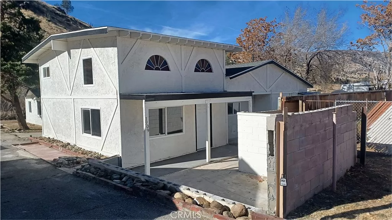 1709 Kilbreth Dr - Photo 2 of 11