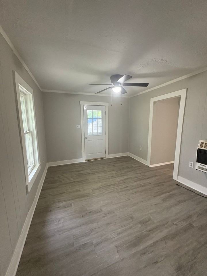213 Humble Ave - Photo 6 of 7
