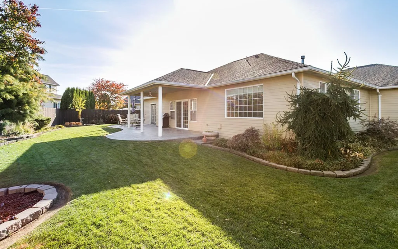 1107 Se Harvest Dr - Photo 2 of 22