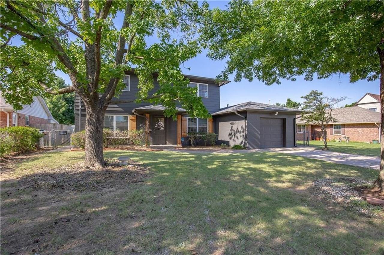 1212 Nw 105th Ter - Photo 3 of 31