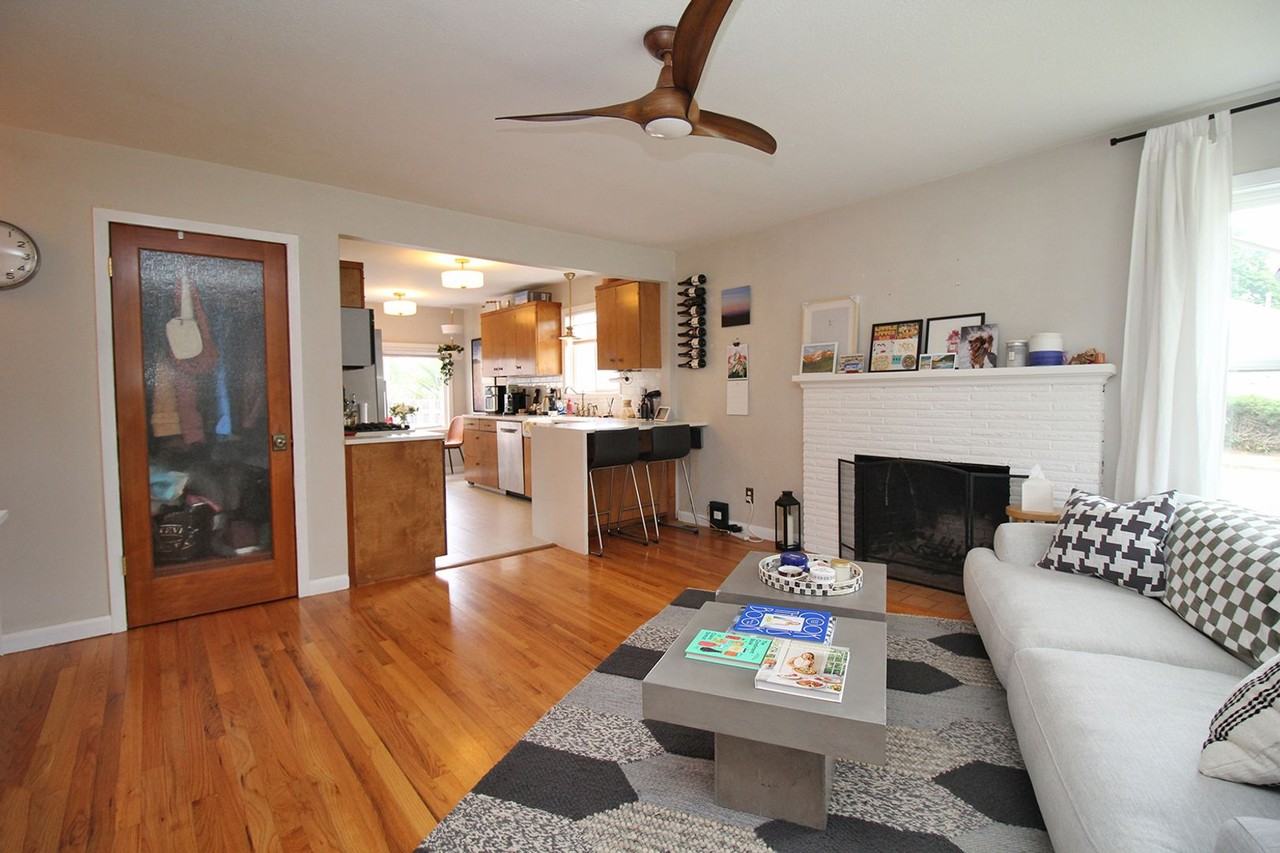 9706 N Van Houten Ave - Photo 6 of 21