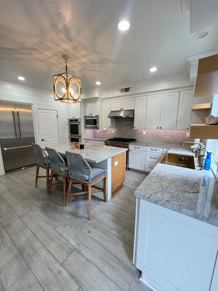 20917 Cabrillo Ln - Photo 4 of 22