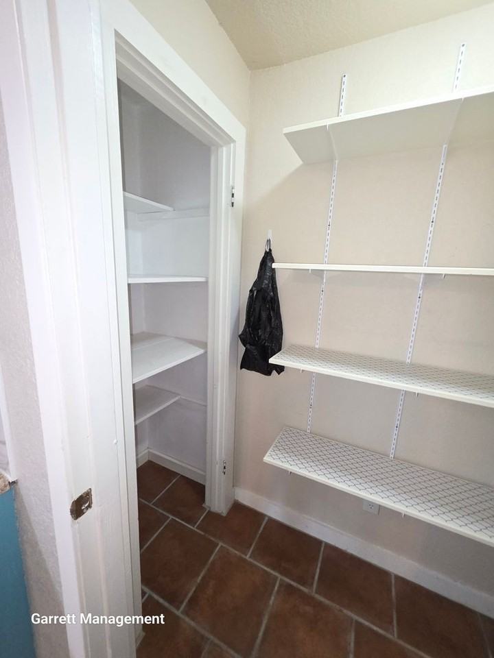 1401 Sheppard Ln - Photo 2 of 45