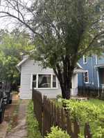 featured image of 1422 Benton St