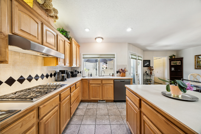 5932 W Ashville Ln - Photo 3 of 20