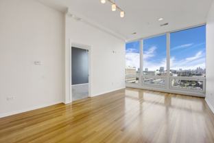 500 W Superior St #710 - Photo 1 of 1