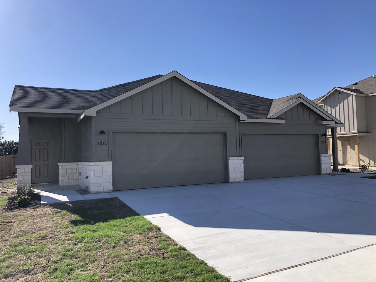 Garland Rd 1208 - Photo 2 of 24
