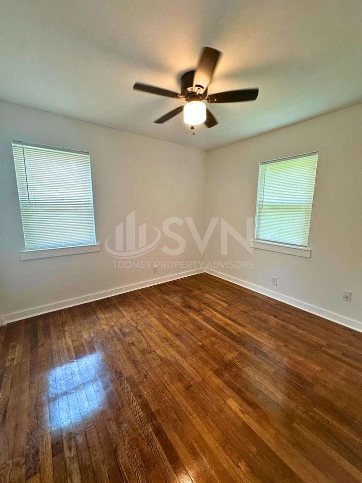 Stonewall Apartments - Photo 3 of 17