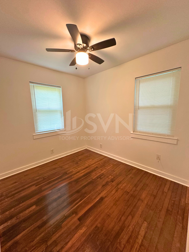 Stonewall Apartments - Photo 4 of 17