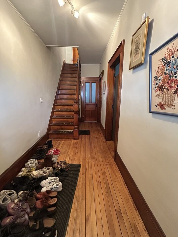 176 Church St - Photo 2 of 20