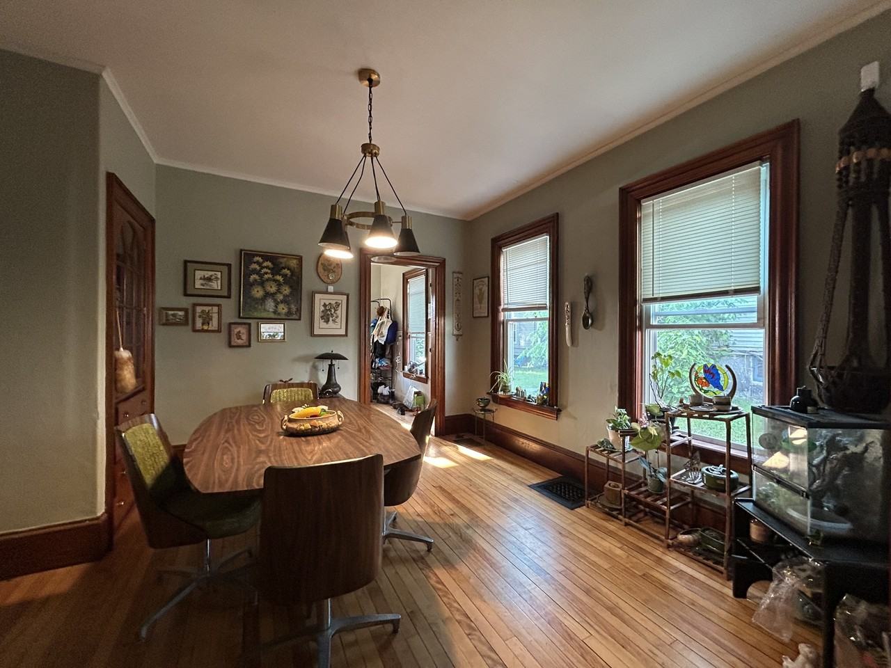 176 Church St - Photo 5 of 20