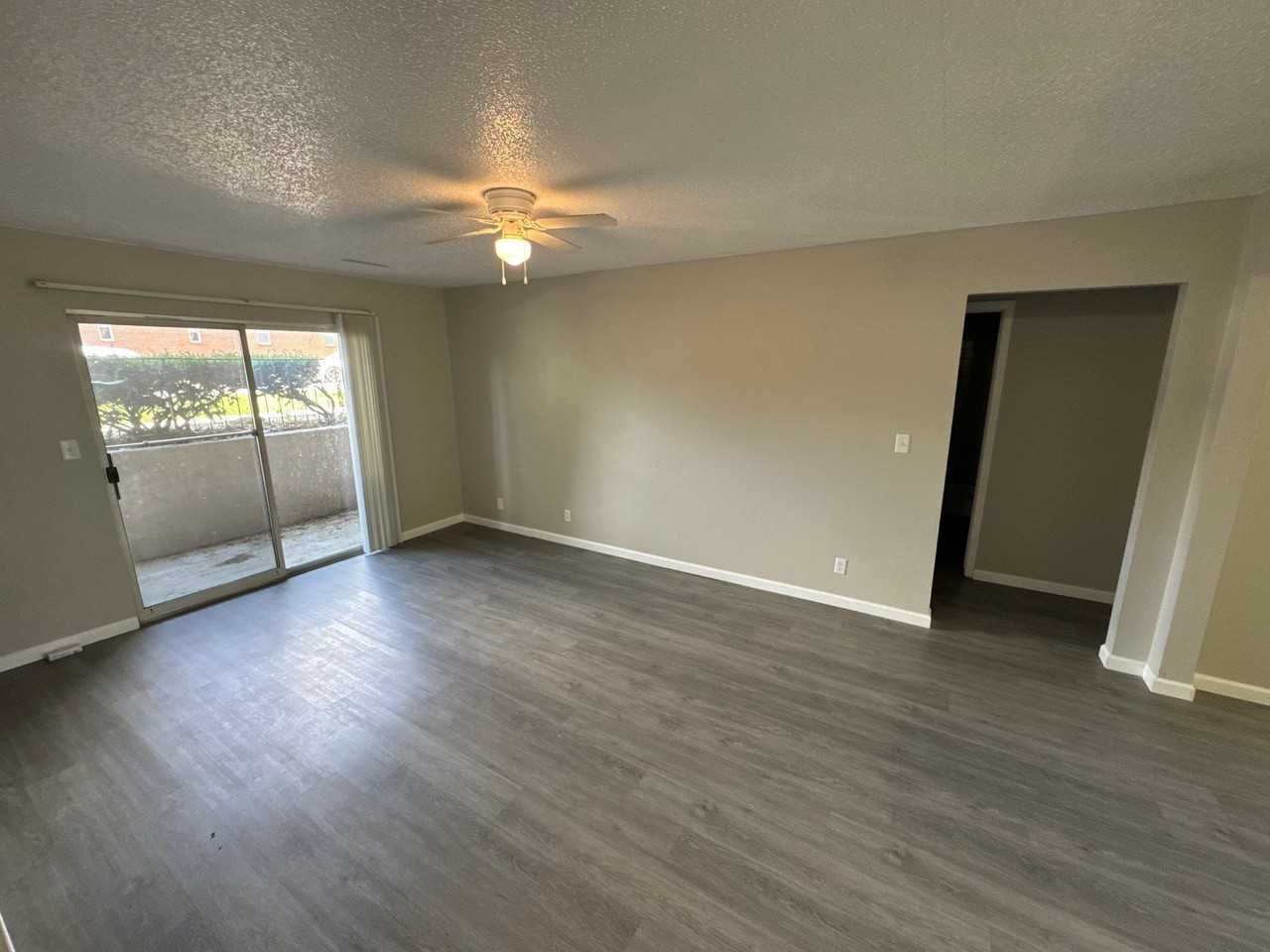 1005 South State Fair Boulevard - Photo 2 of 7