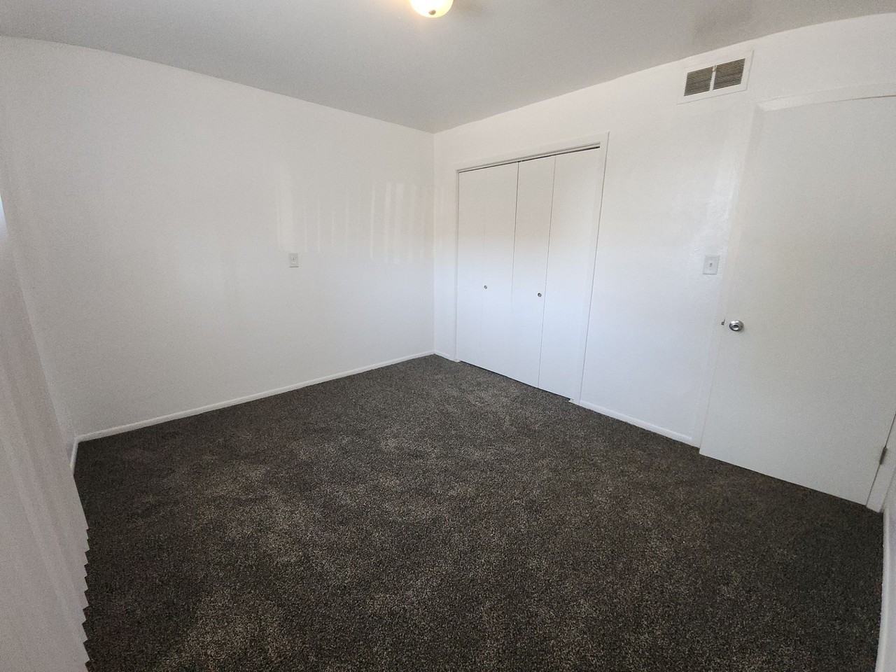 1001 South State Fair Boulevard - Photo 6 of 9