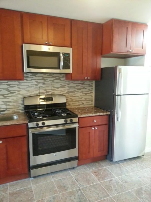 273 Balcom Avenue - Photo 2 of 5