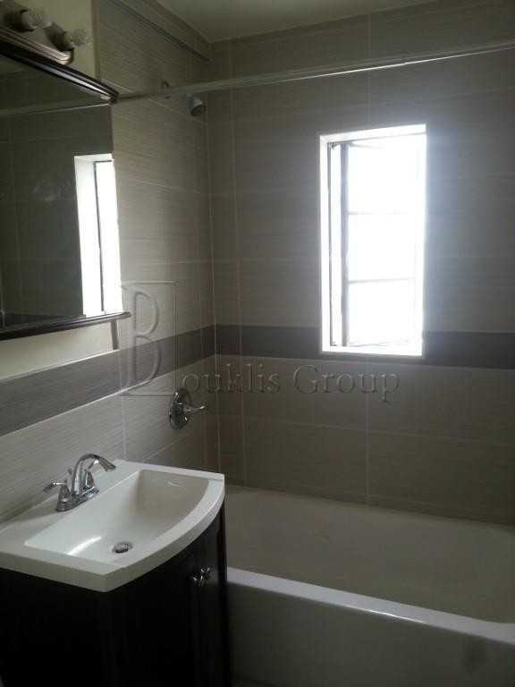 273 Balcom Avenue - Photo 5 of 5