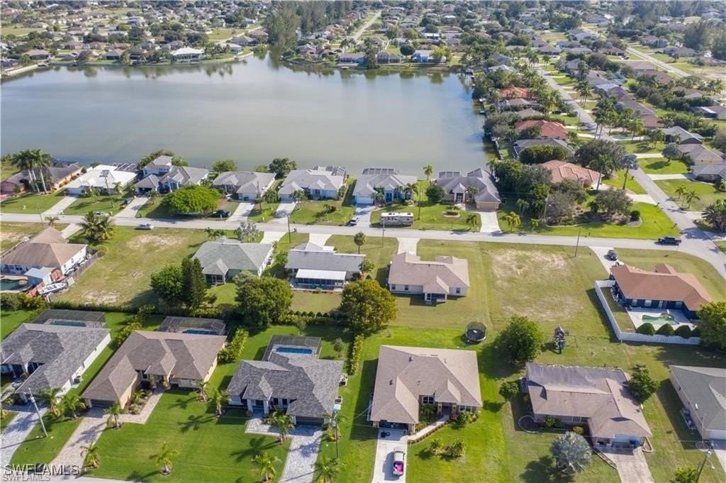 2700 Southwest 15th Avenue - Photo 2 of 11