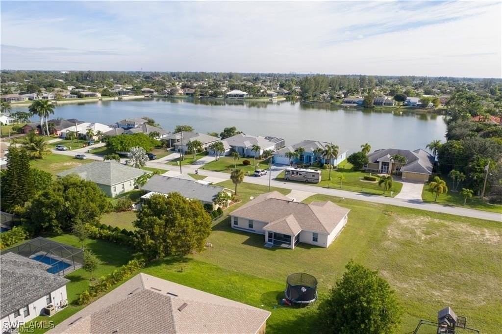 2700 Southwest 15th Avenue - Photo 3 of 11