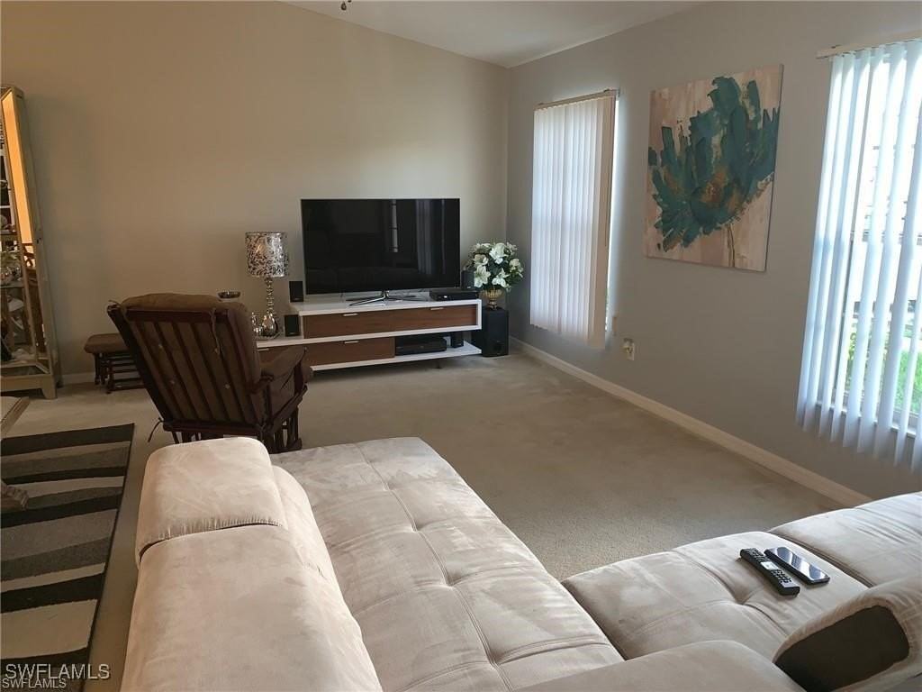 2700 Southwest 15th Avenue - Photo 4 of 11