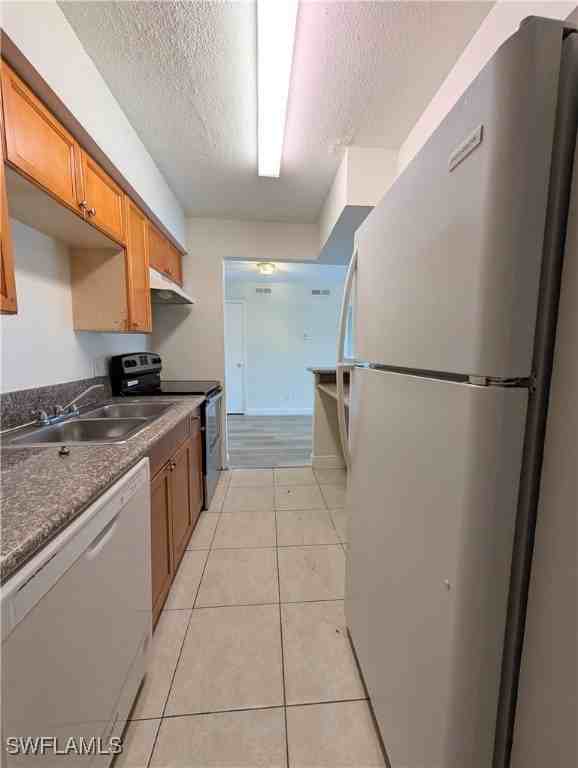 2855 Winkler Ave Apt 116 #116 - Photo 7 of 12