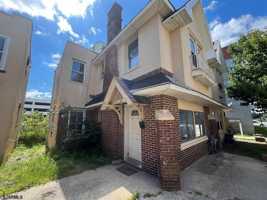 featured image of 12 Belle Haven Ct