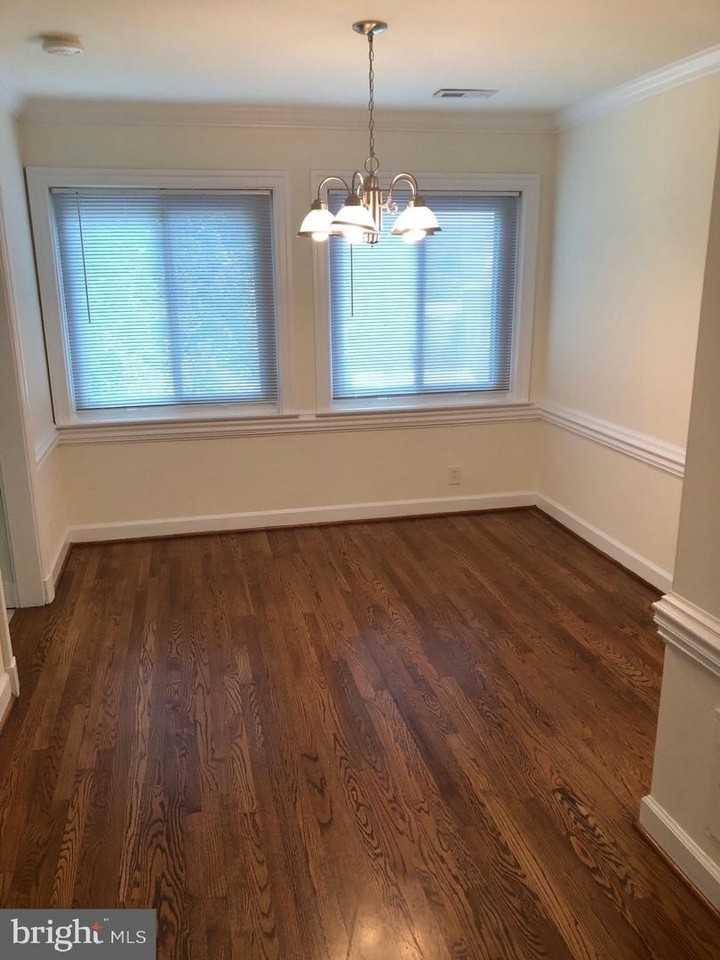 1230 Eton Ct Nw - Photo 4 of 21