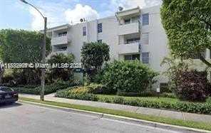 5838 Southwest 74th Terrace #106 - Photo 4 of 22