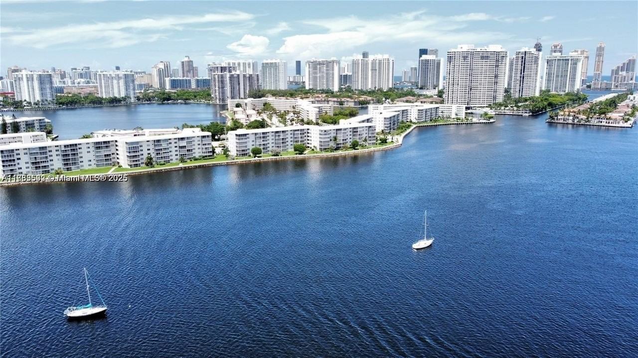 2903 Point East Drive #K611