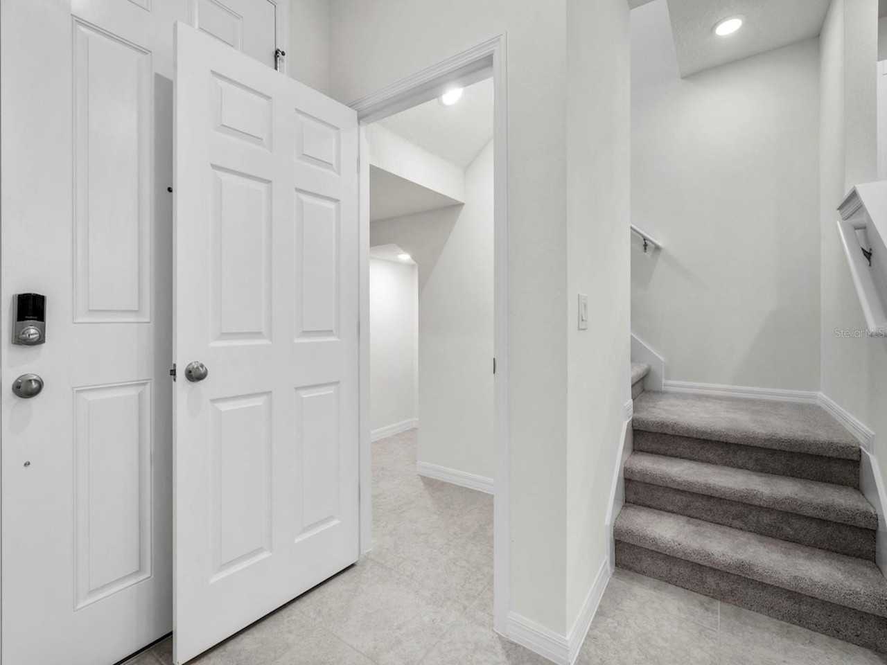 1440 Silver Lining Way - Photo 7 of 26