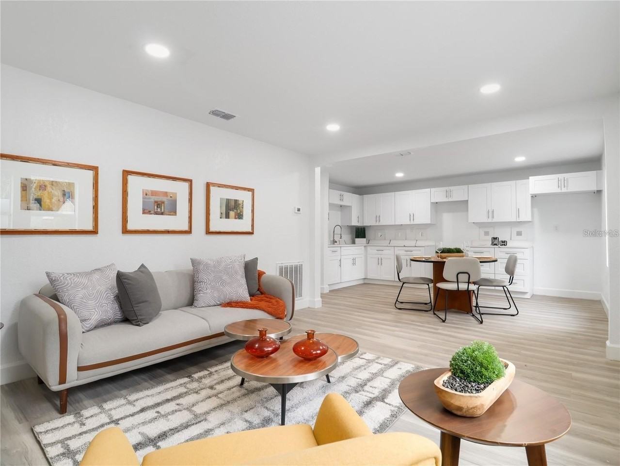 101 S Glenwood Ave - Photo 2 of 23