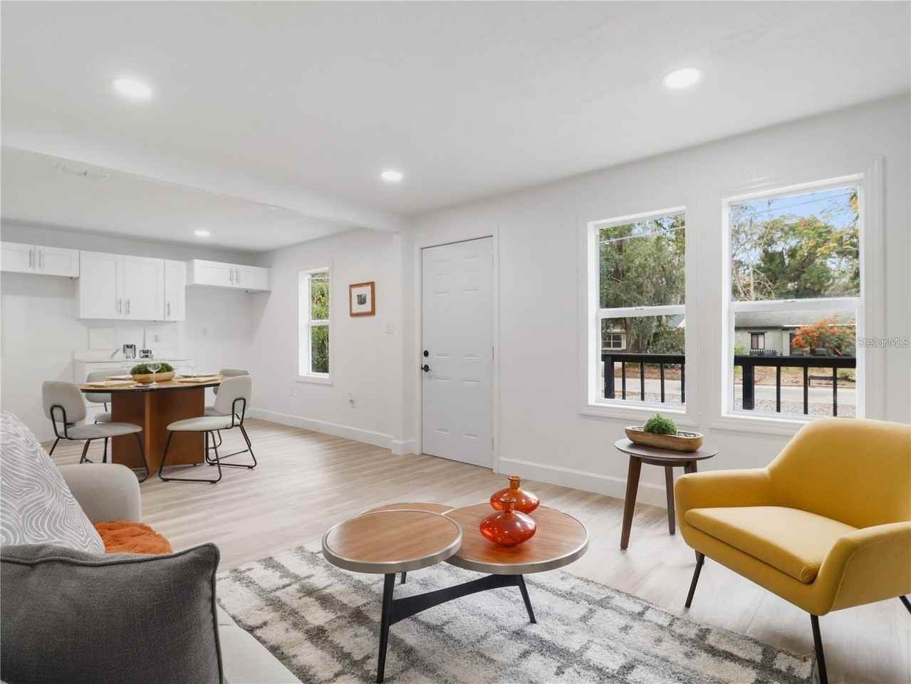 101 S Glenwood Ave - Photo 5 of 23