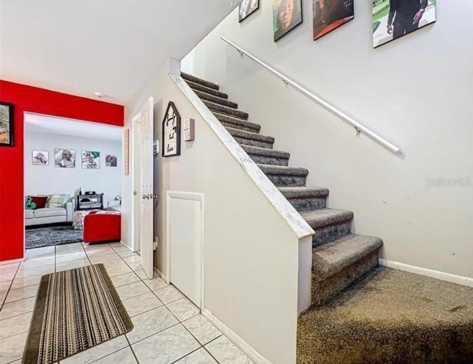 1350 Winter Green Way - Photo 5 of 16