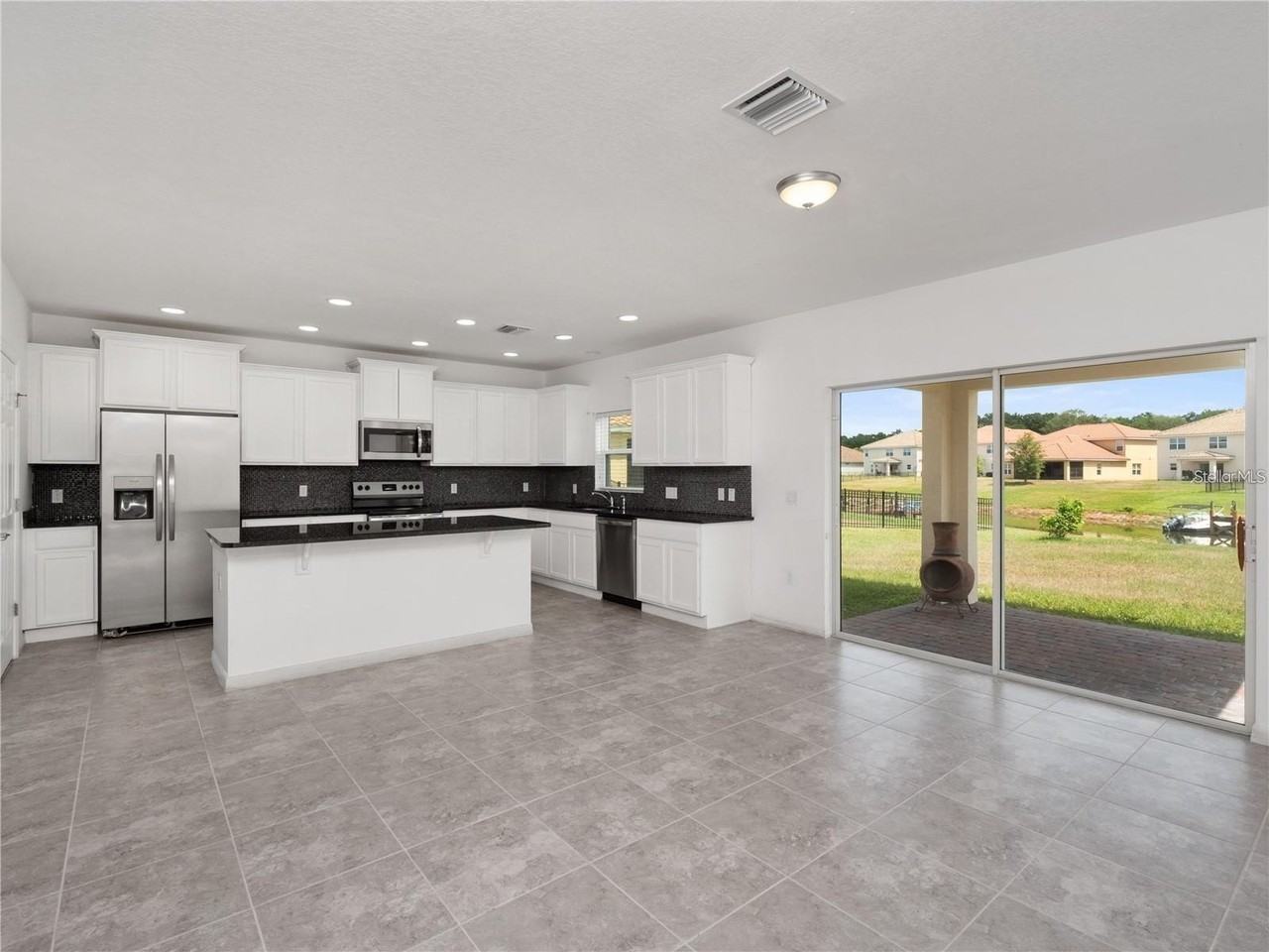 3894 Carrick Bend Dr - Photo 7 of 26